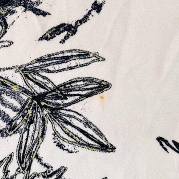 ✨ Babaton/Aritzia | Cream Floral Top | Size S ✨ - Picture 10 of 10